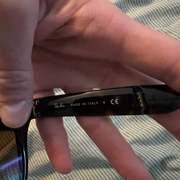 Ray Ban RB 4195 Folding Wayfarers. - Picture 2 of 9